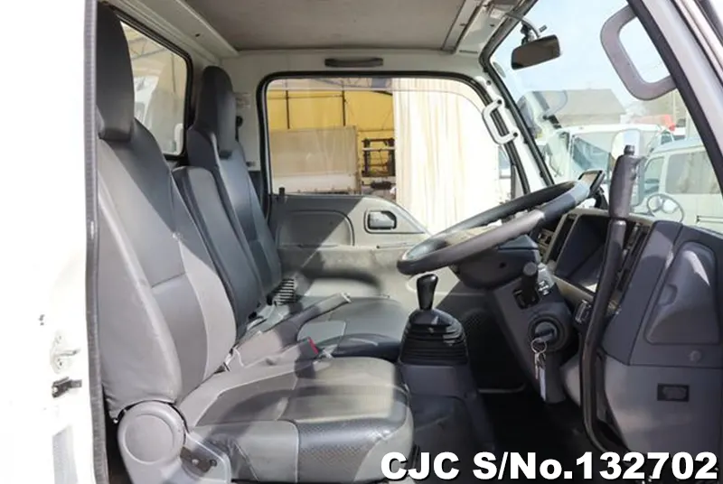 2013 Isuzu / Elf Stock No. 132702