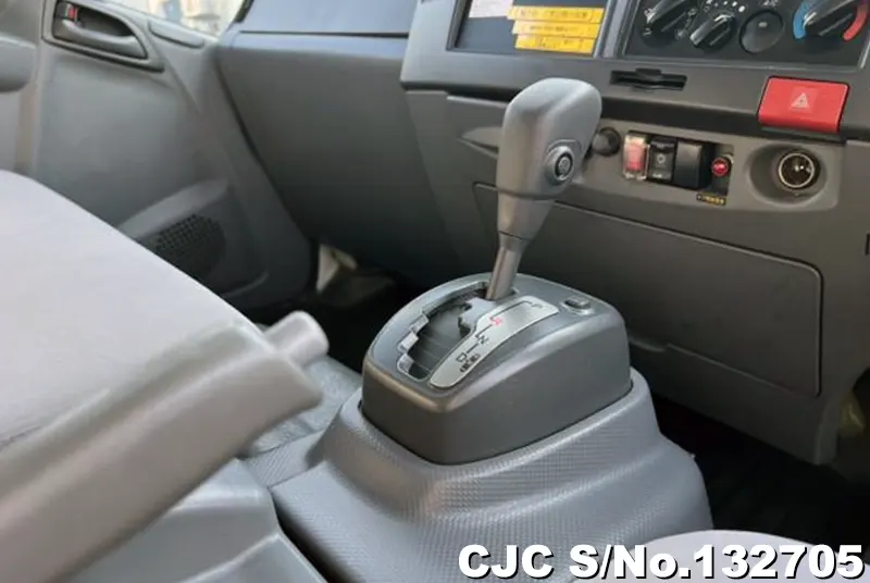 2015 Isuzu / Elf Stock No. 132705