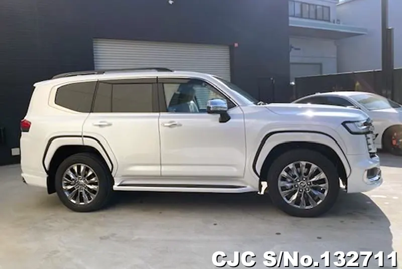 2025 Toyota / Land Cruiser Stock No. 132711