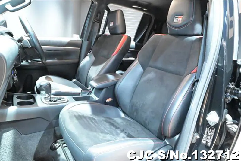 2024 Toyota / Hilux Stock No. 132712