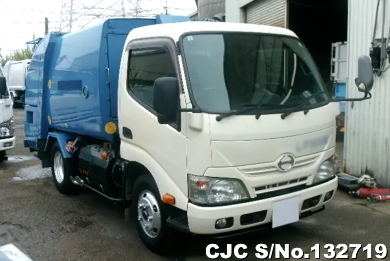 2013 Hino / Dutro Stock No. 132719