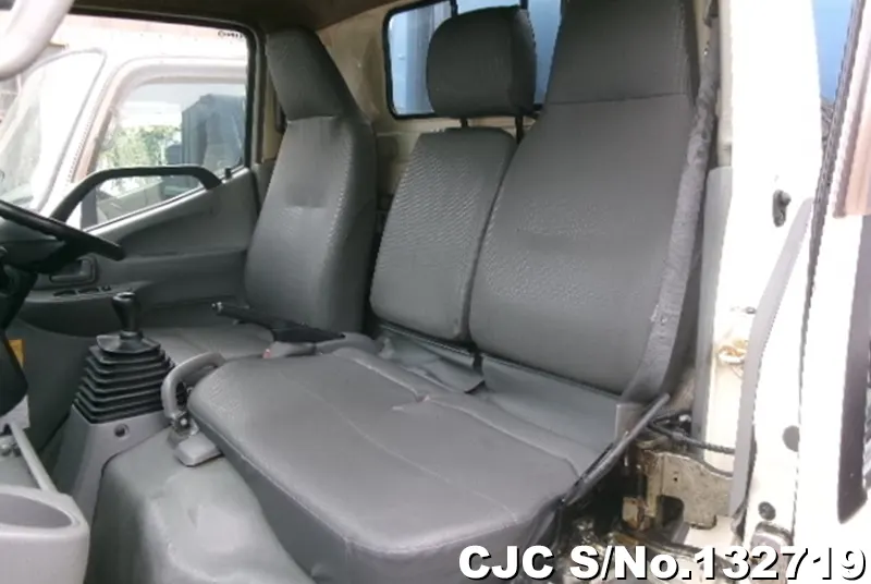 2013 Hino / Dutro Stock No. 132719