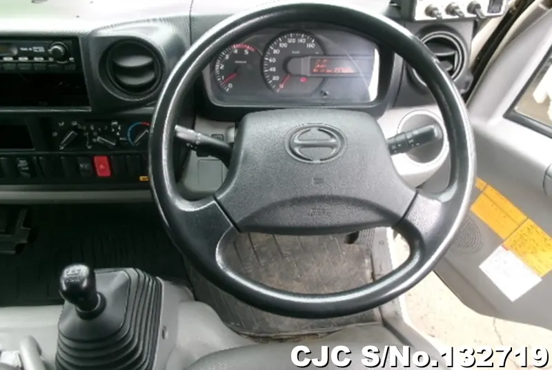 2013 Hino / Dutro Stock No. 132719