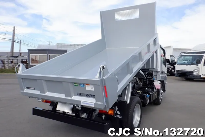 2025 Mitsubishi / Canter Stock No. 132720