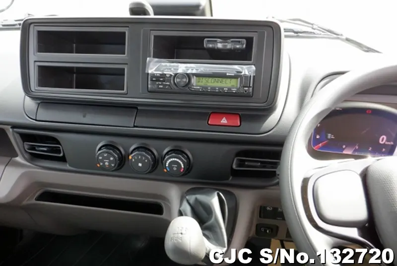 2025 Mitsubishi / Canter Stock No. 132720