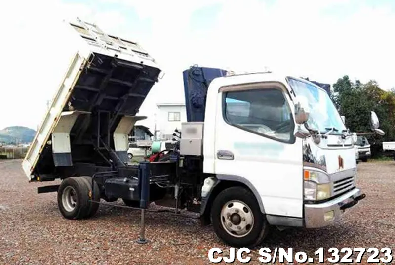 2004 Mitsubishi / Canter Stock No. 132723