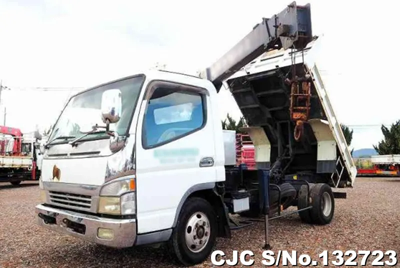 2004 Mitsubishi / Canter Stock No. 132723