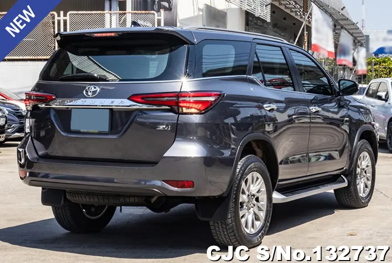 2022 Toyota / Fortuner Stock No. 132737