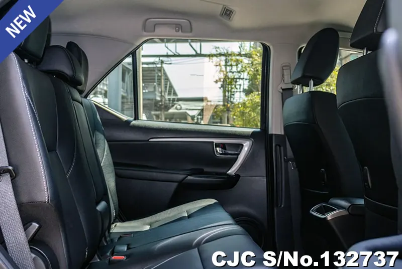 2022 Toyota / Fortuner Stock No. 132737
