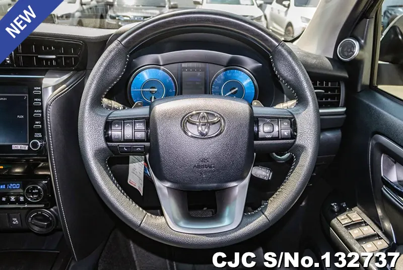 2022 Toyota / Fortuner Stock No. 132737