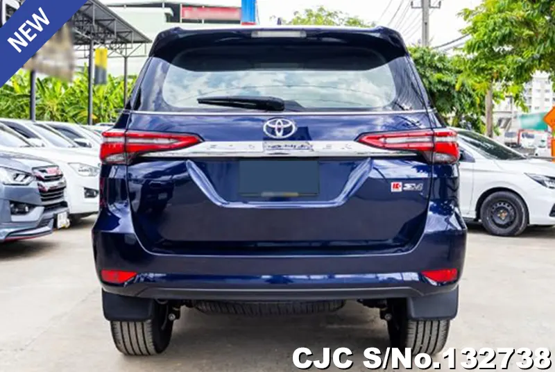 2022 Toyota / Fortuner Stock No. 132738