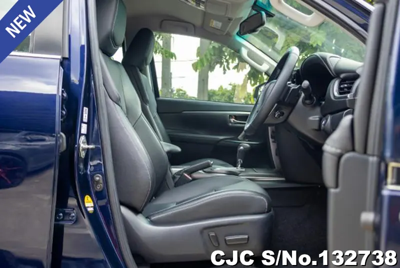 2022 Toyota / Fortuner Stock No. 132738