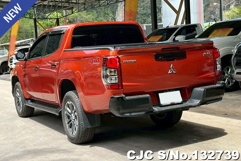 2022 Mitsubishi / Triton Stock No. 132739