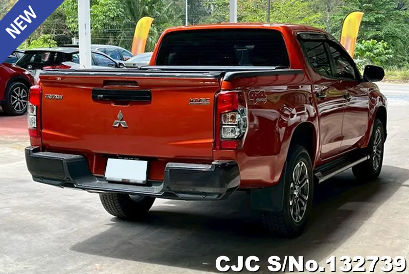 2022 Mitsubishi / Triton Stock No. 132739