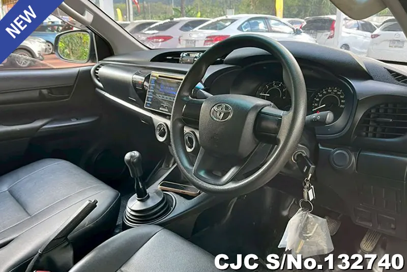 2019 Toyota / Hilux / Revo Stock No. 132740
