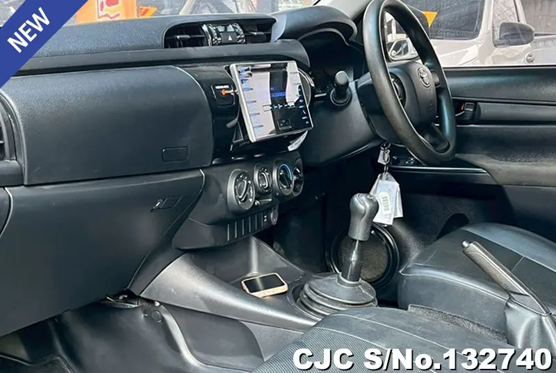 2019 Toyota / Hilux / Revo Stock No. 132740