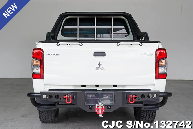 2022 Mitsubishi / Triton Stock No. 132742