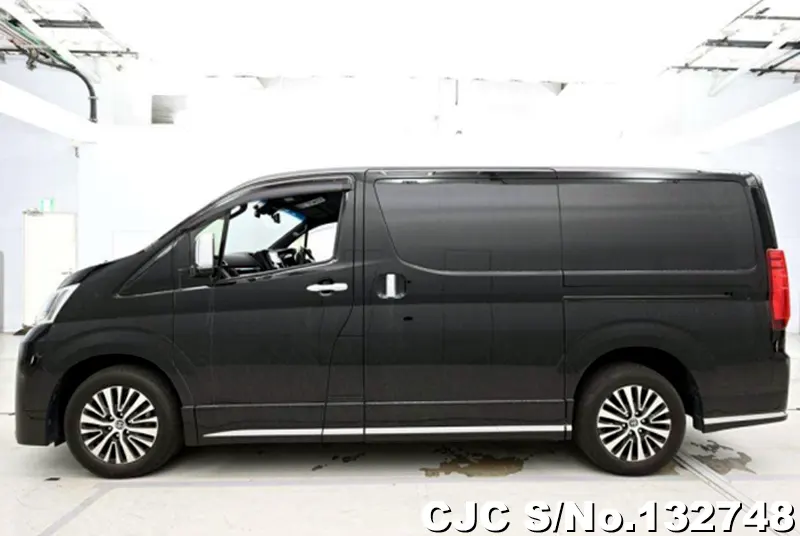 2021 Toyota / GranAce Stock No. 132748