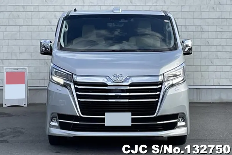 2020 Toyota / GranAce Stock No. 132750