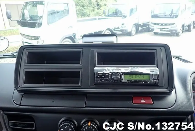 2025 Mitsubishi / Canter Stock No. 132754