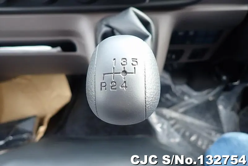 2025 Mitsubishi / Canter Stock No. 132754