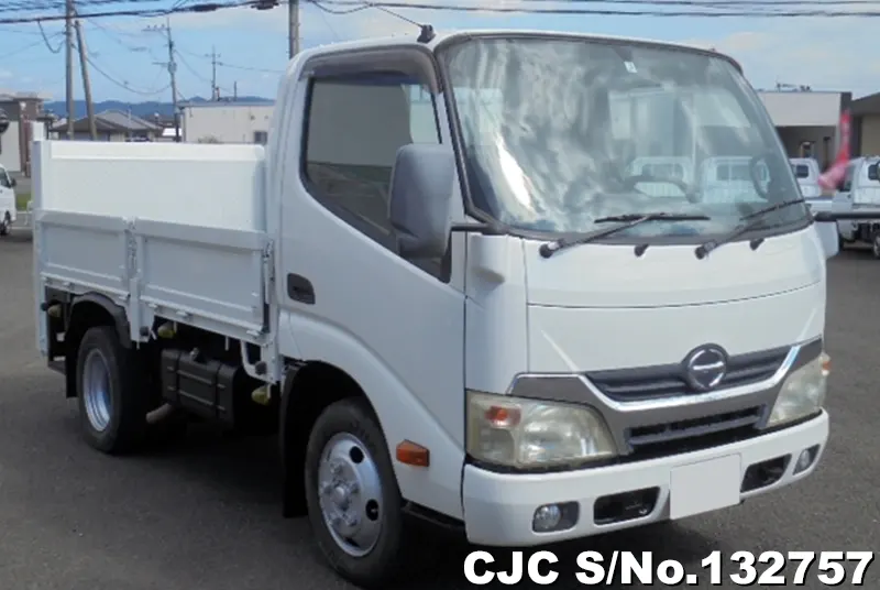 2012 Hino / Dutro Stock No. 132757