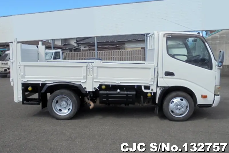 2012 Hino / Dutro Stock No. 132757