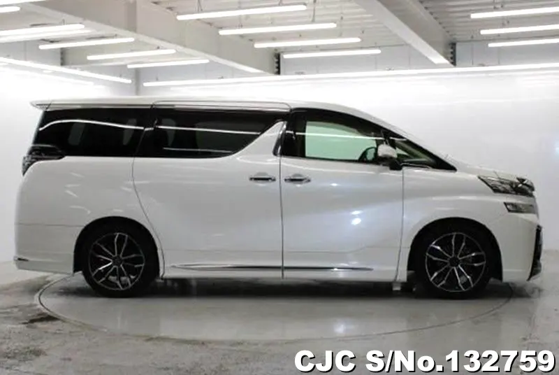 2017 Toyota / Vellfire Stock No. 132759