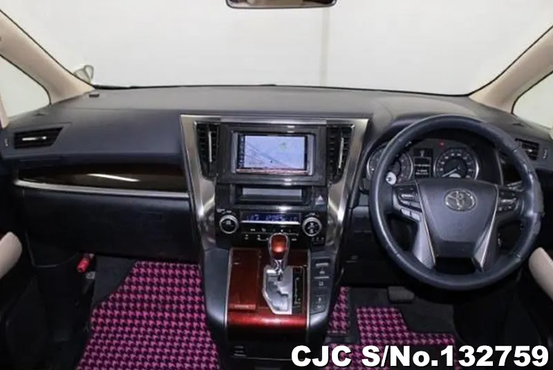 2017 Toyota / Vellfire Stock No. 132759