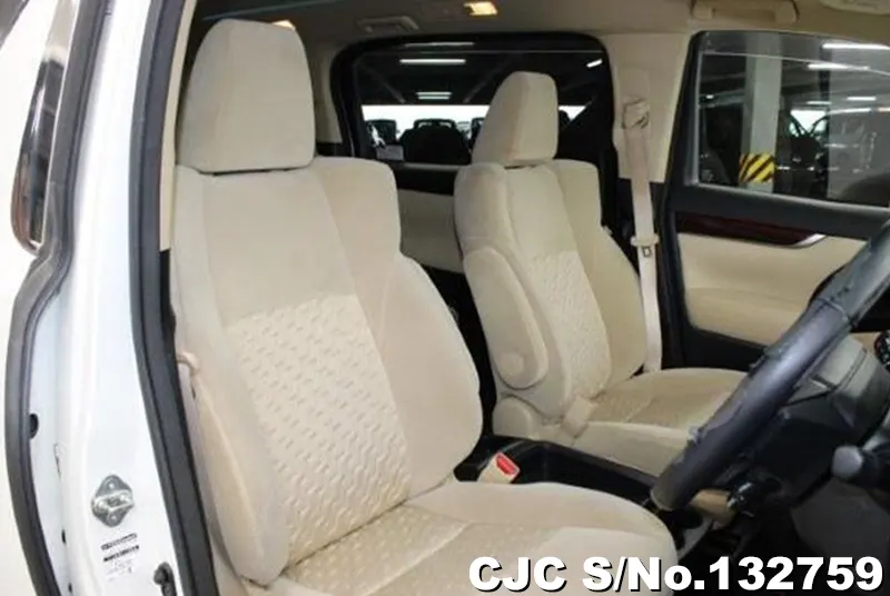 2017 Toyota / Vellfire Stock No. 132759