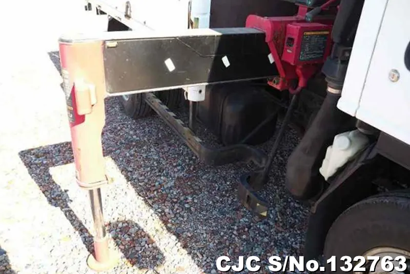 2004 Mazda / Titan Stock No. 132763