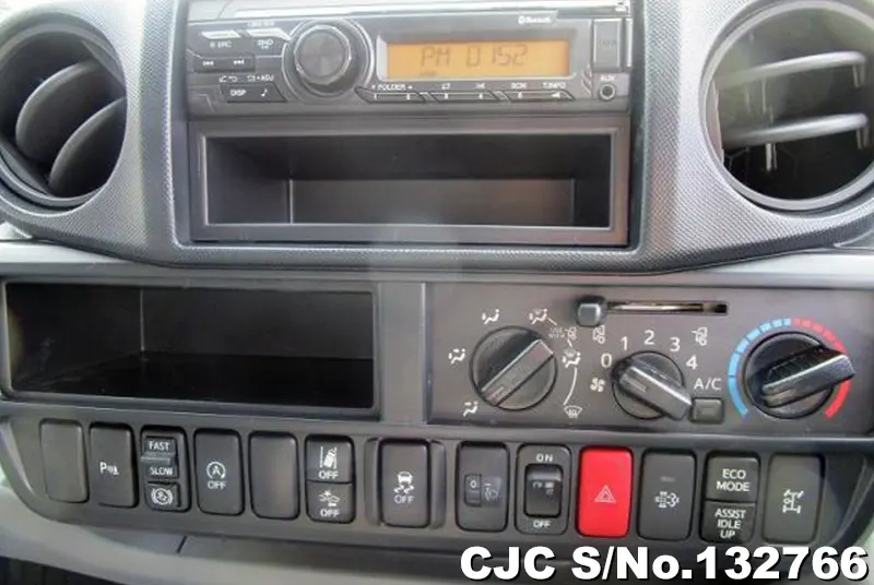 2025 Hino / Dutro Stock No. 132766