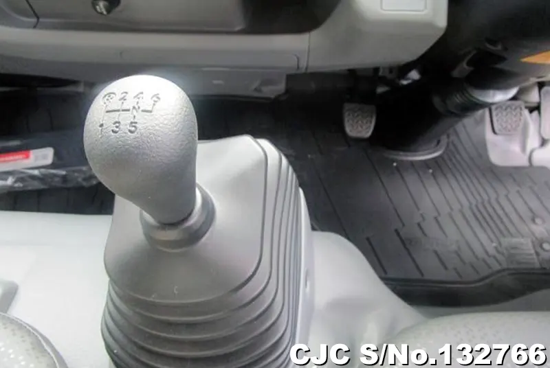 2025 Hino / Dutro Stock No. 132766