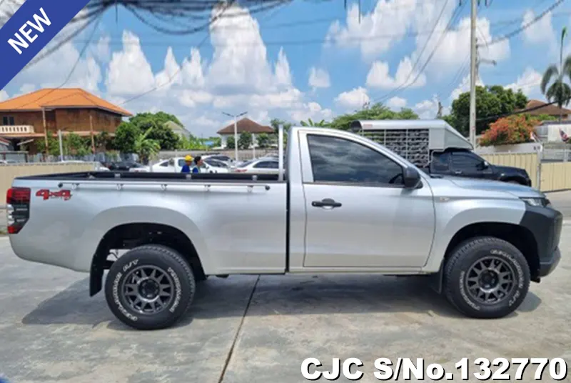 2022 Mitsubishi / Triton Stock No. 132770