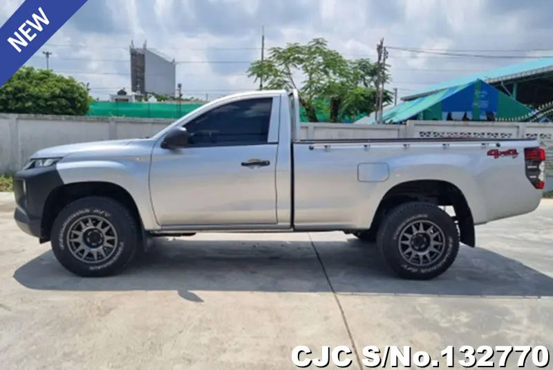 Mitsubishi Triton in Silver for Sale Image 5