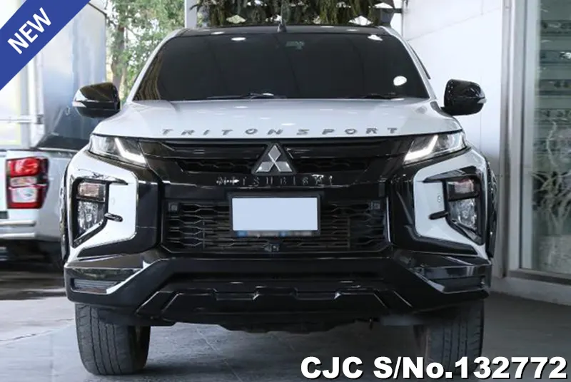 Mitsubishi Triton in White for Sale Image 2