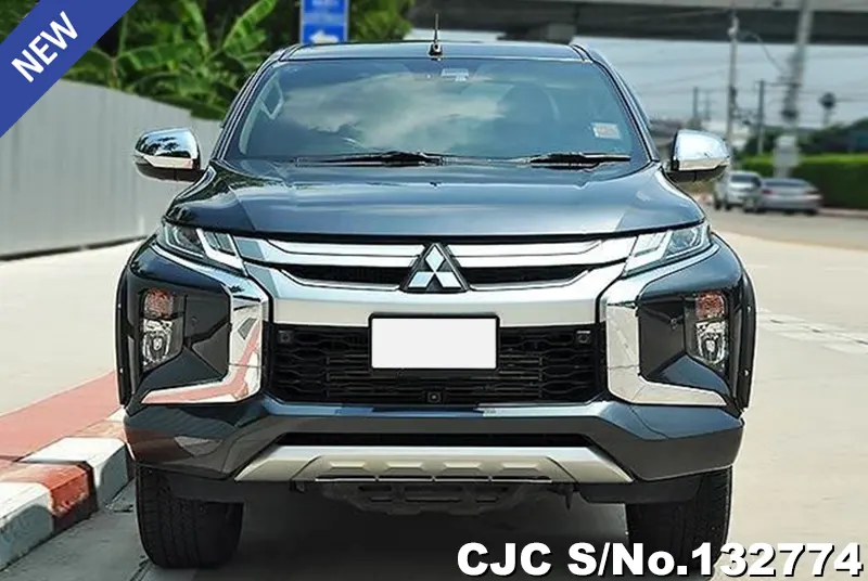 Mitsubishi Triton in Black for Sale Image 2