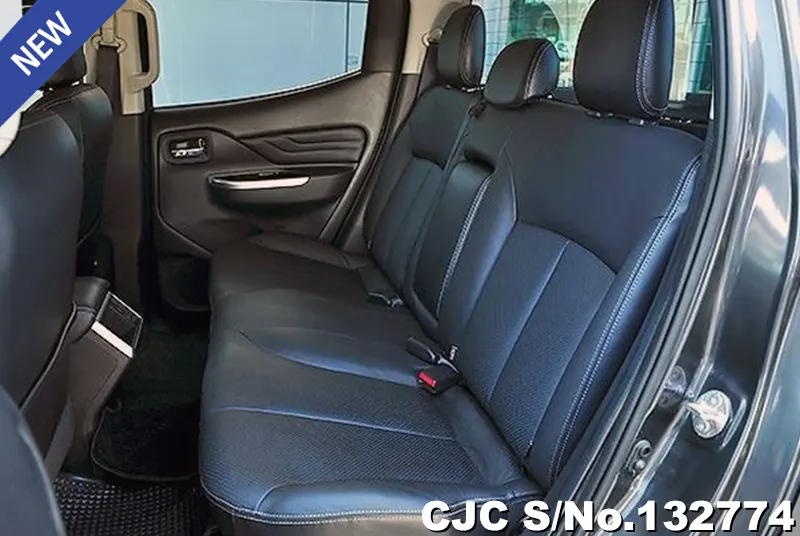 Mitsubishi Triton in Black for Sale Image 7