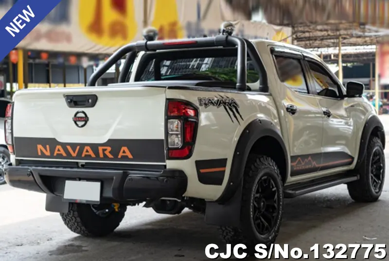 Nissan Navara in White for Sale Image 2