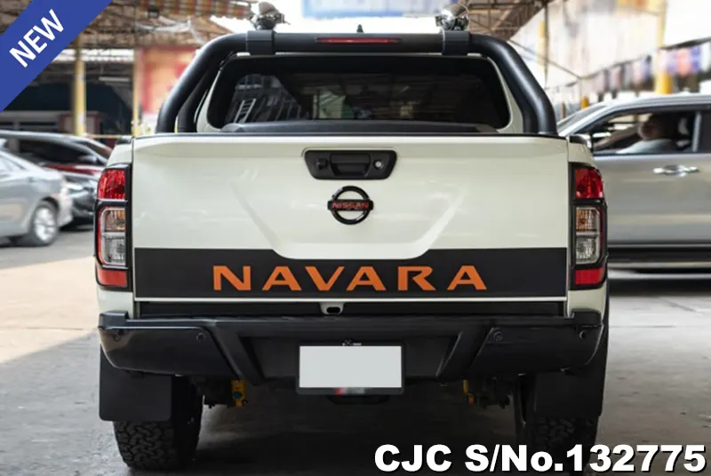 Nissan Navara in White for Sale Image 5