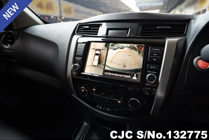 Nissan Navara in White for Sale Image 12