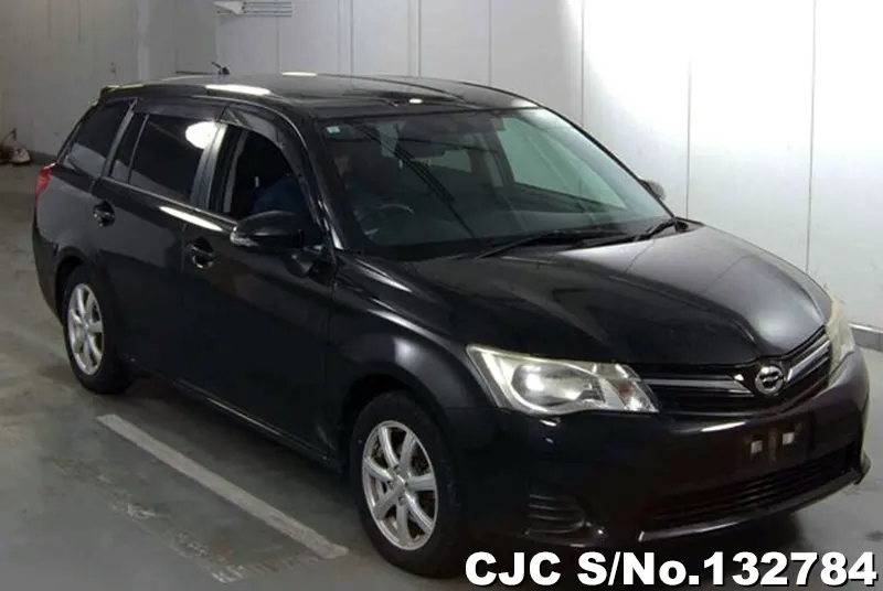Toyota / Corolla Fielder 2013