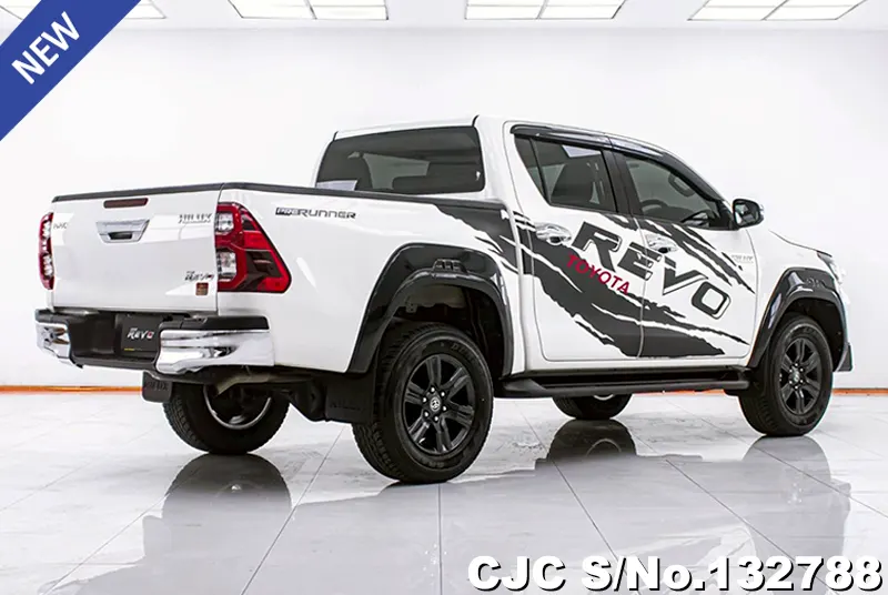 2021 Toyota / Hilux / Revo Stock No. 132788