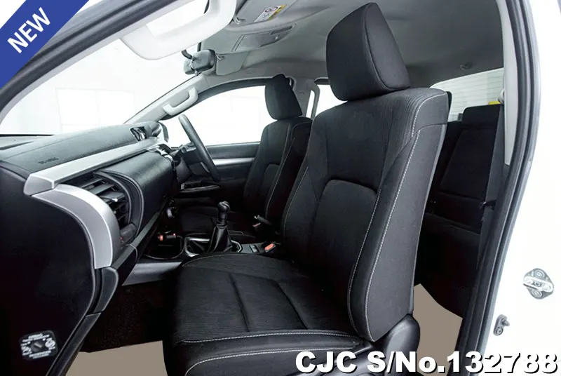 2021 Toyota / Hilux / Revo Stock No. 132788