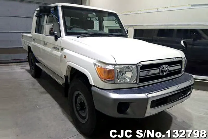 2015 Toyota / Land Cruiser Stock No. 132798