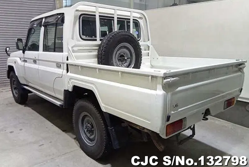 2015 Toyota / Land Cruiser Stock No. 132798