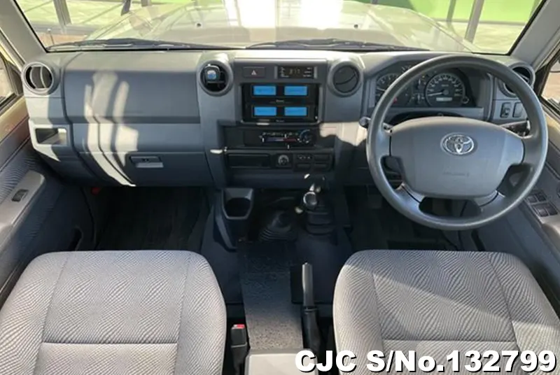 2015 Toyota / Land Cruiser Stock No. 132799