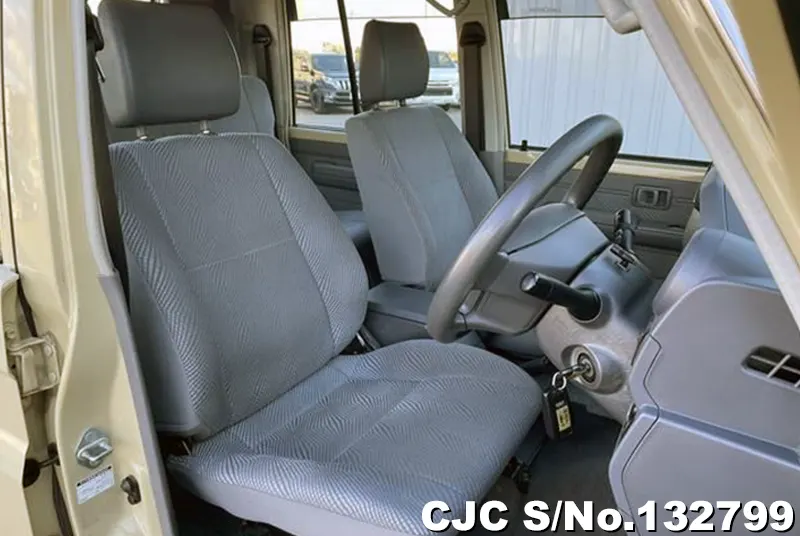 2015 Toyota / Land Cruiser Stock No. 132799