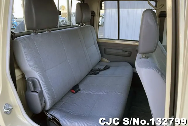 2015 Toyota / Land Cruiser Stock No. 132799