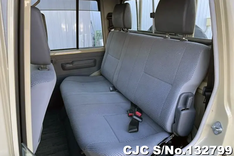 2015 Toyota / Land Cruiser Stock No. 132799